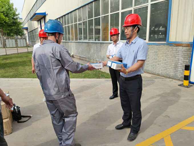 图片4。.jpg 图片4。.jpg